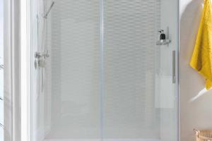 Mampara STEEL de ducha transparente frontal 118-120 cm